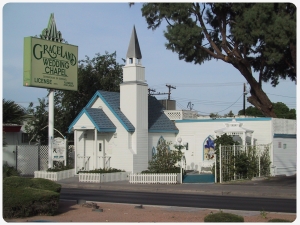 graceland-wedding-chapel